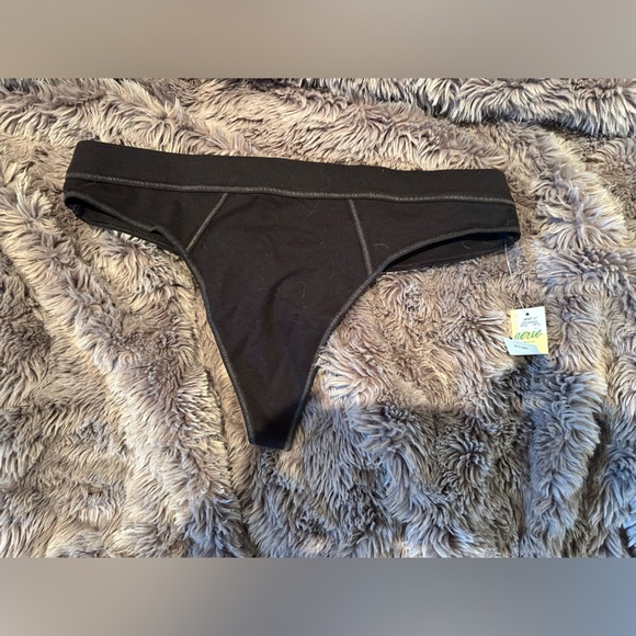 Bundle of Aerie Panties - Picture 4 of 9